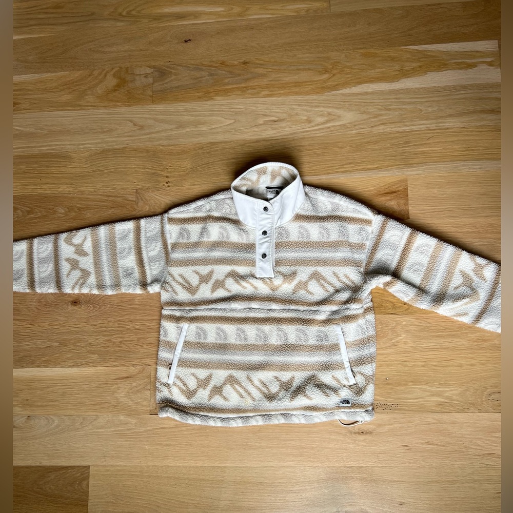 North face Sherpa fleece idea like new condition size Large